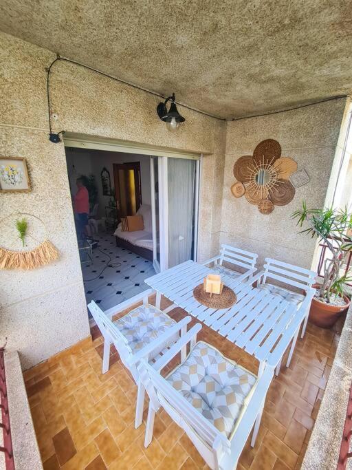 Nice Beachside 2-Bd Apt Near Barcelona Cunit Luaran gambar